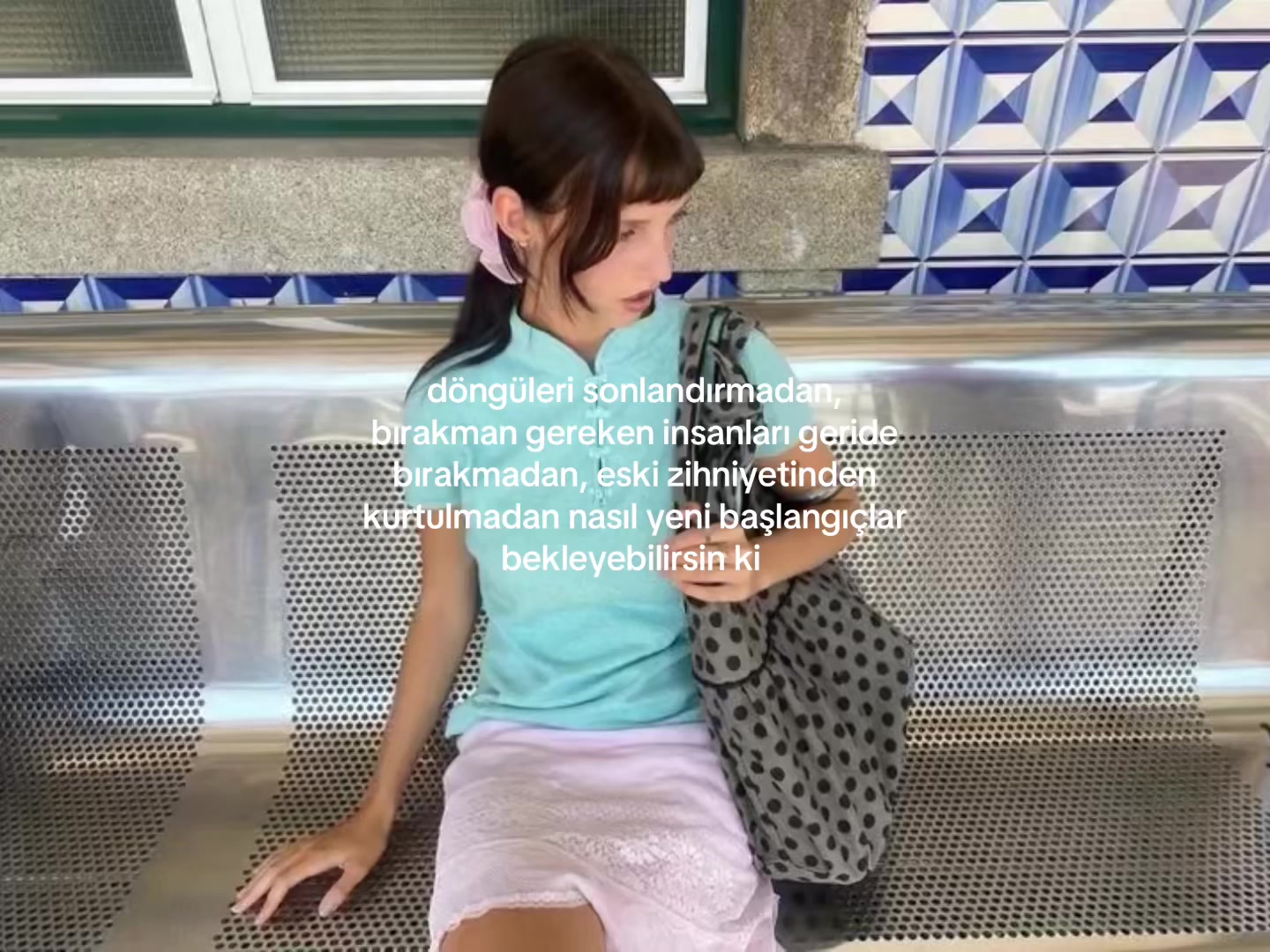 @𝒩