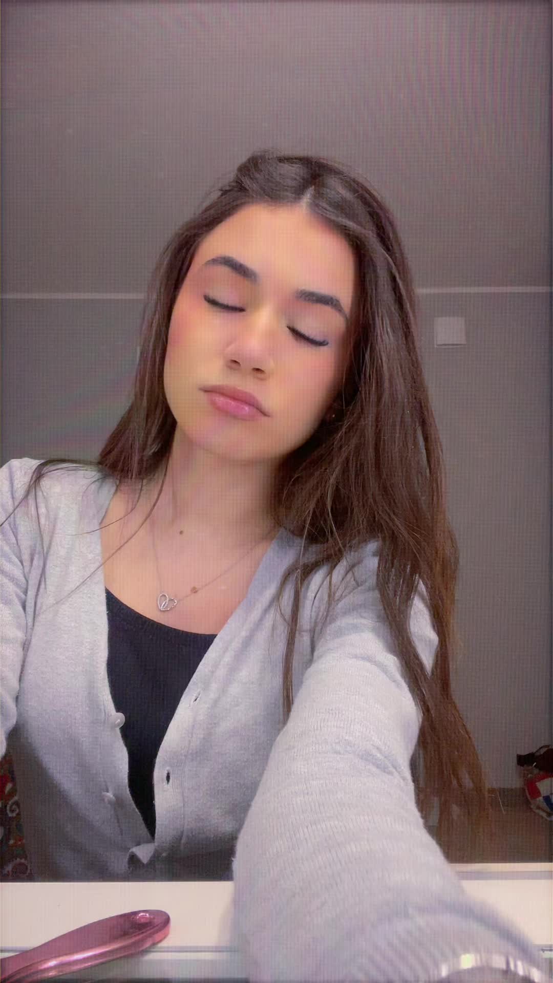 @ele๐
