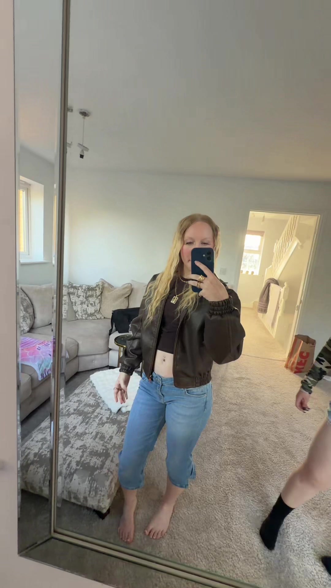 @shaniawag