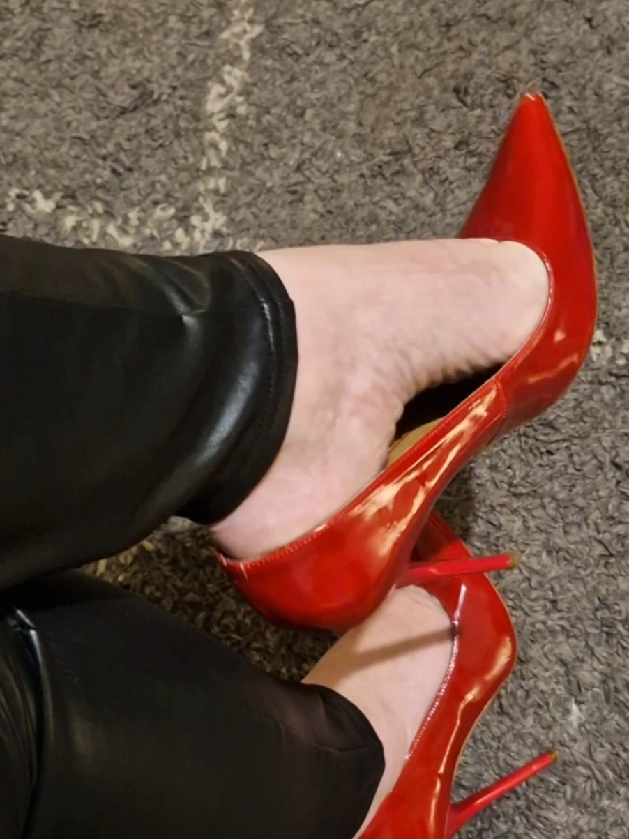 @shoesiren2