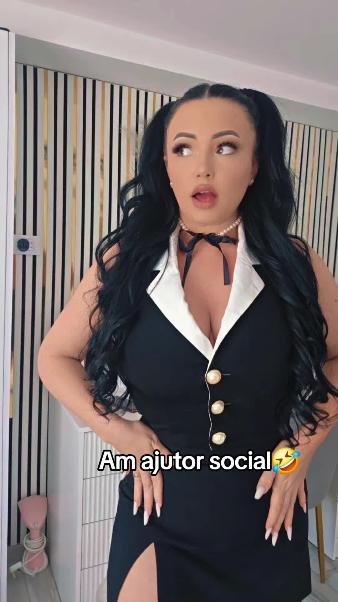 @Adina93