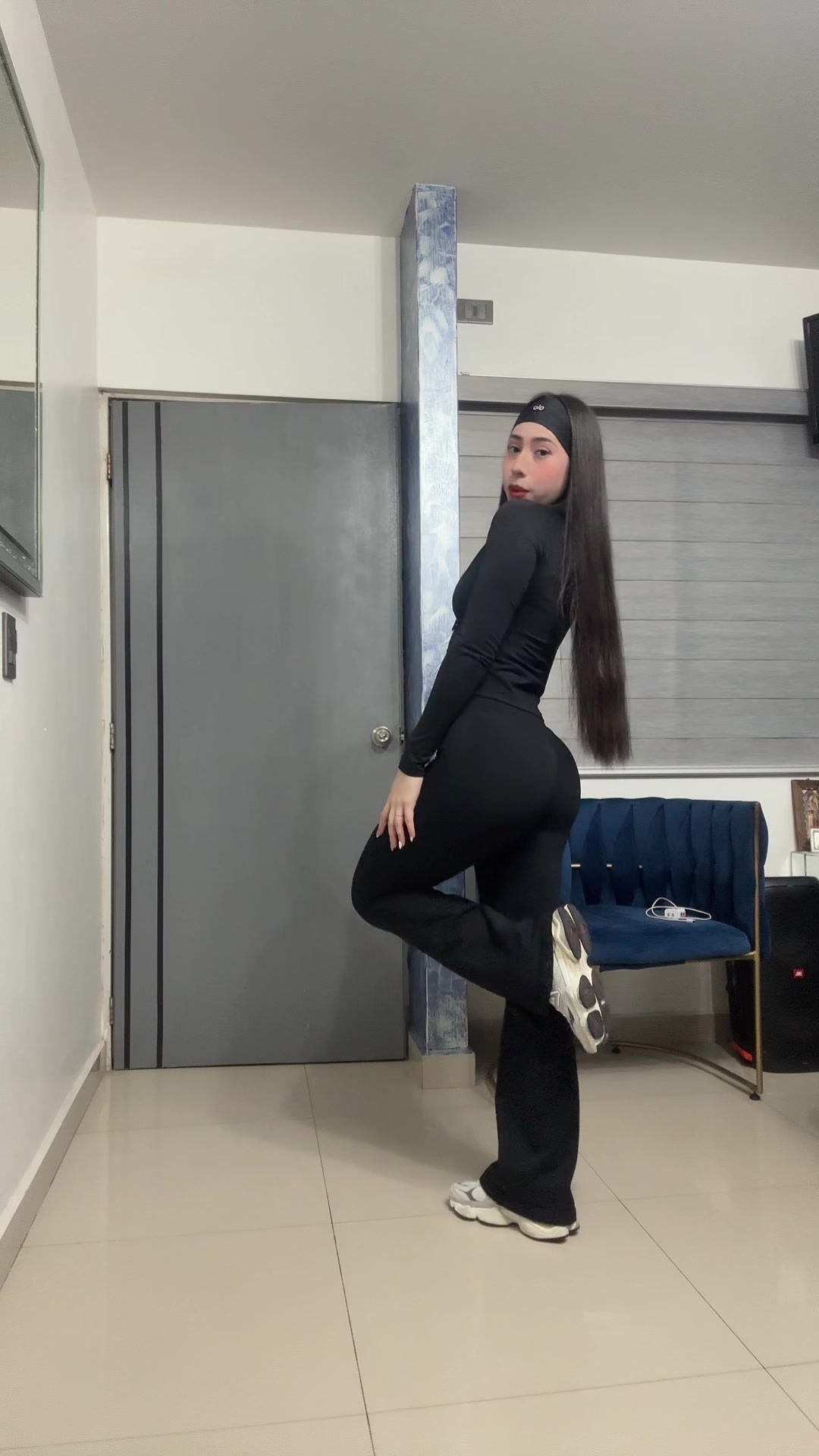 @Lesssh🧚🏻&zwj;♀️