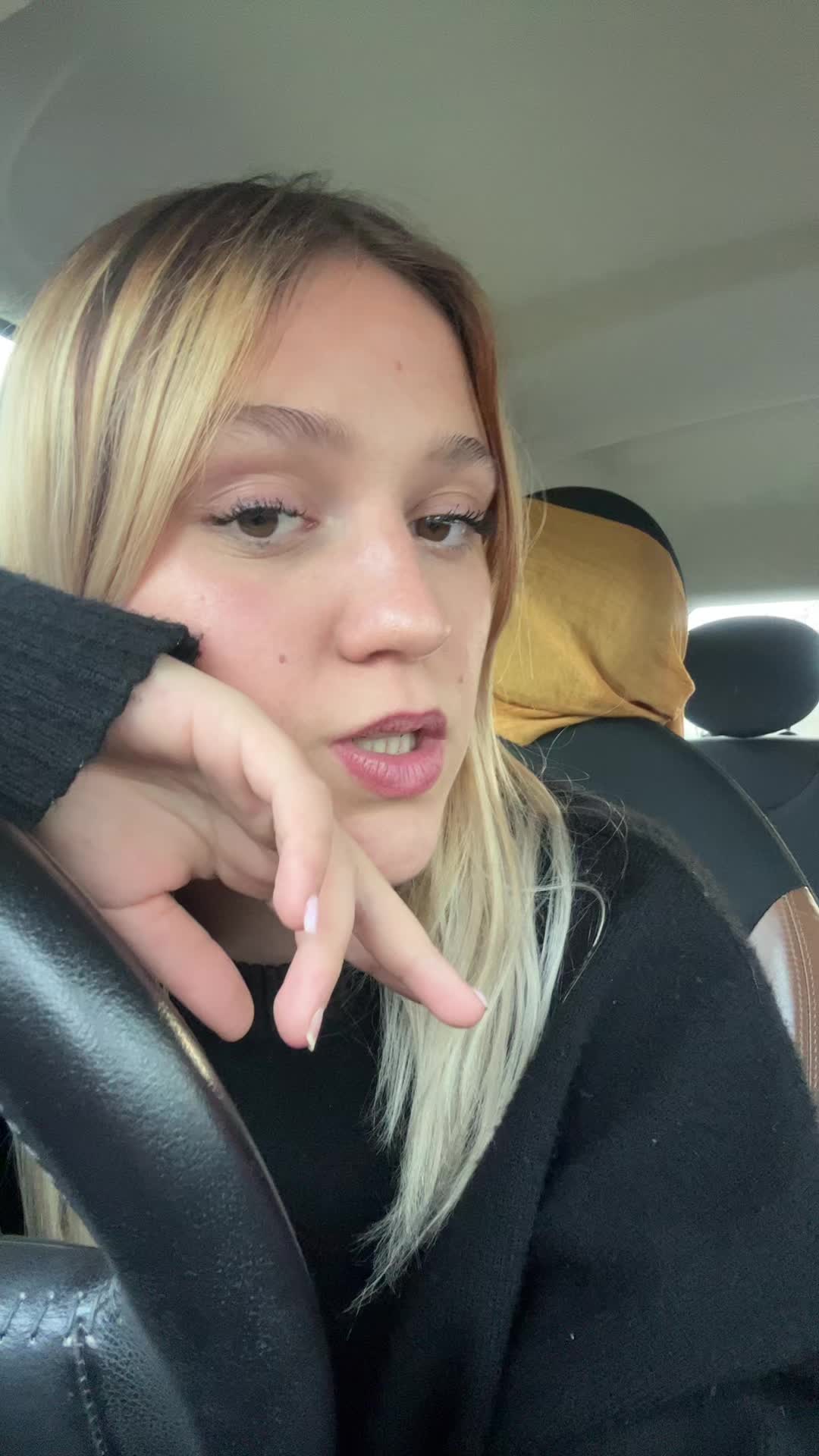 @Sarahh