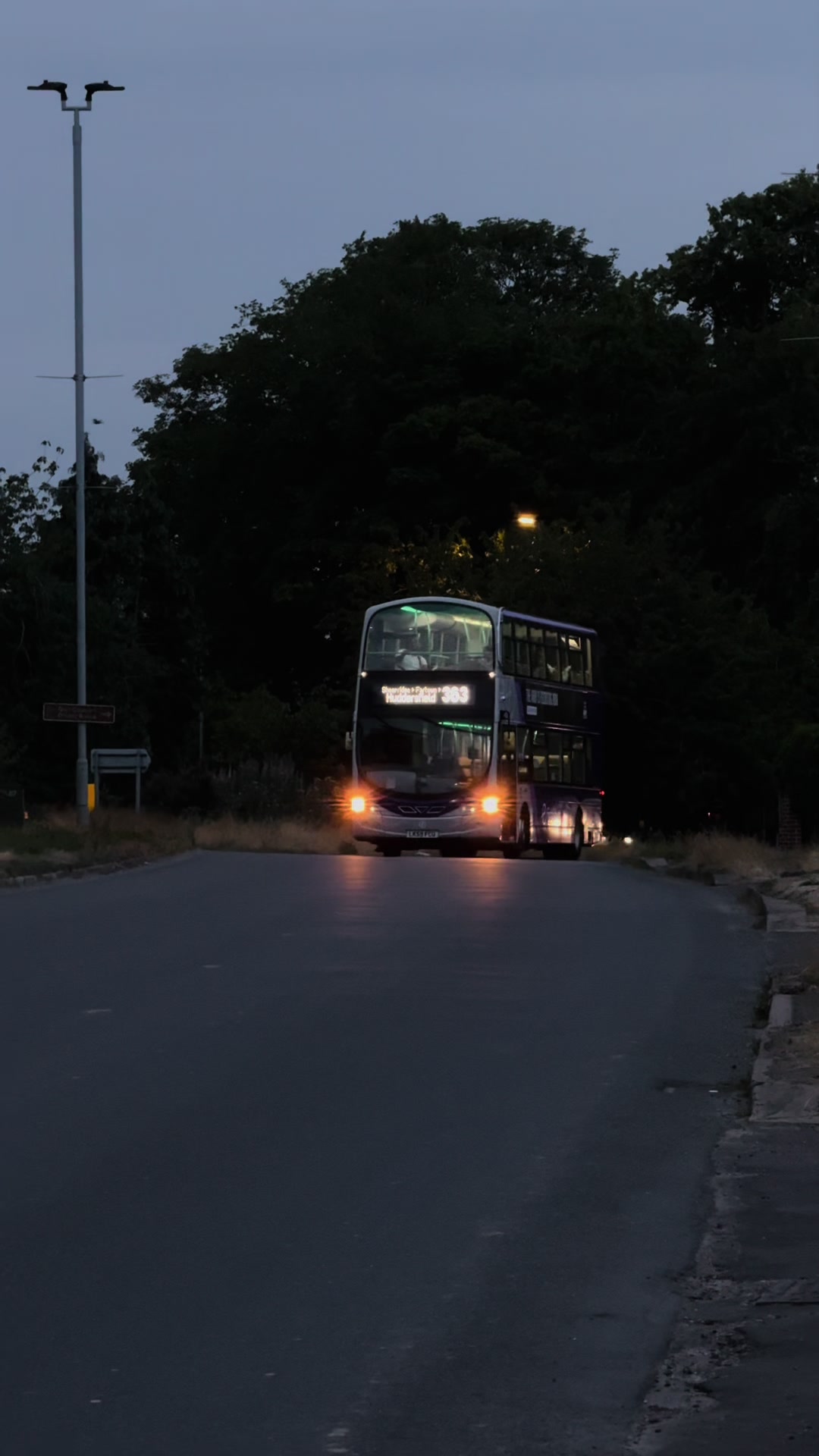 @Bus_train_enthusiast