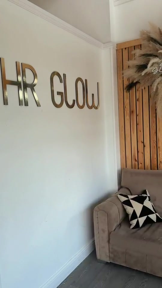 @hrglowellie