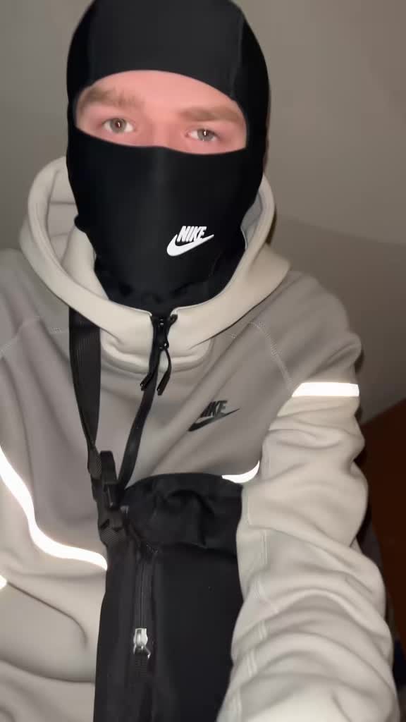 @100🗣️