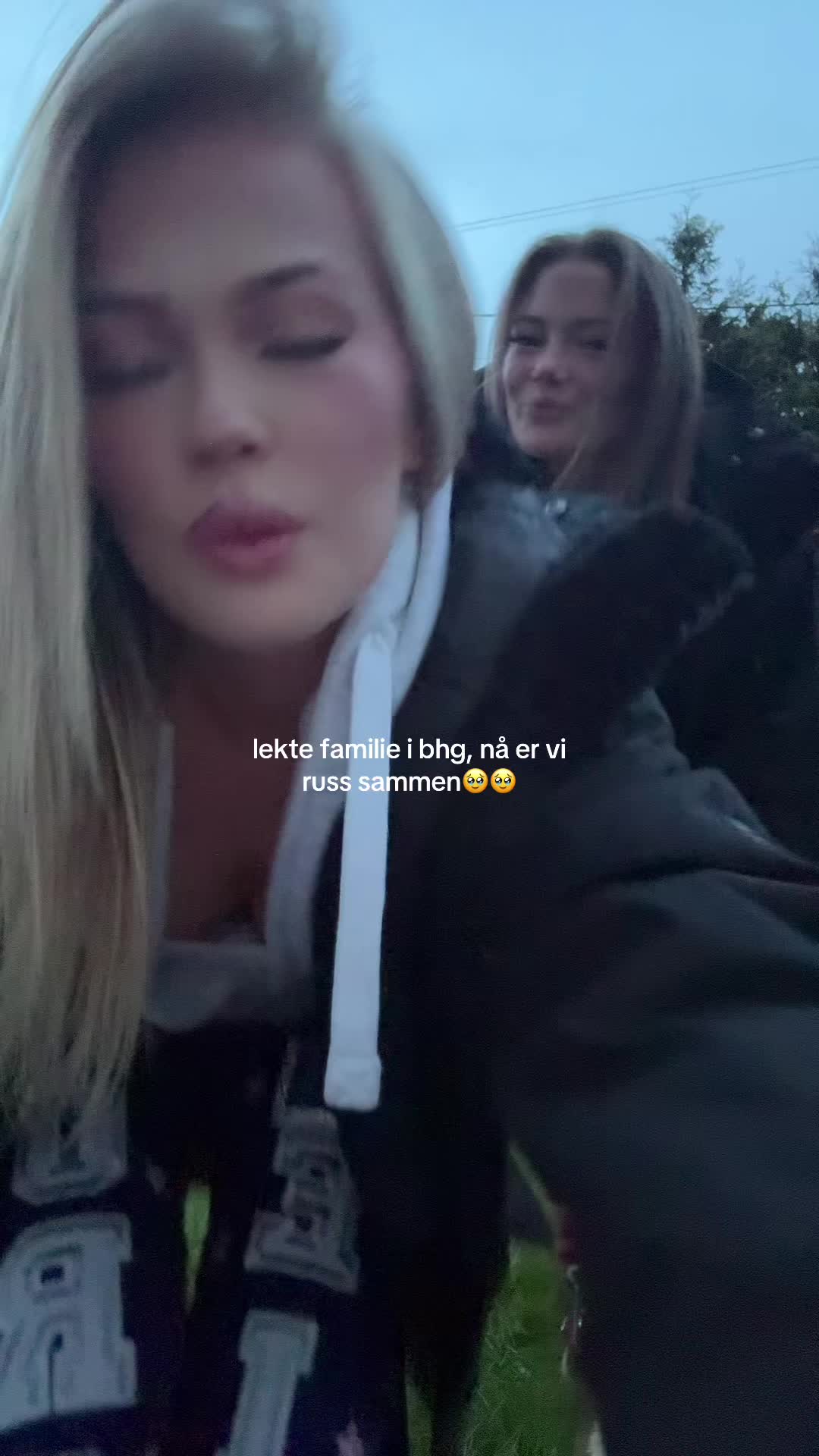 @👑