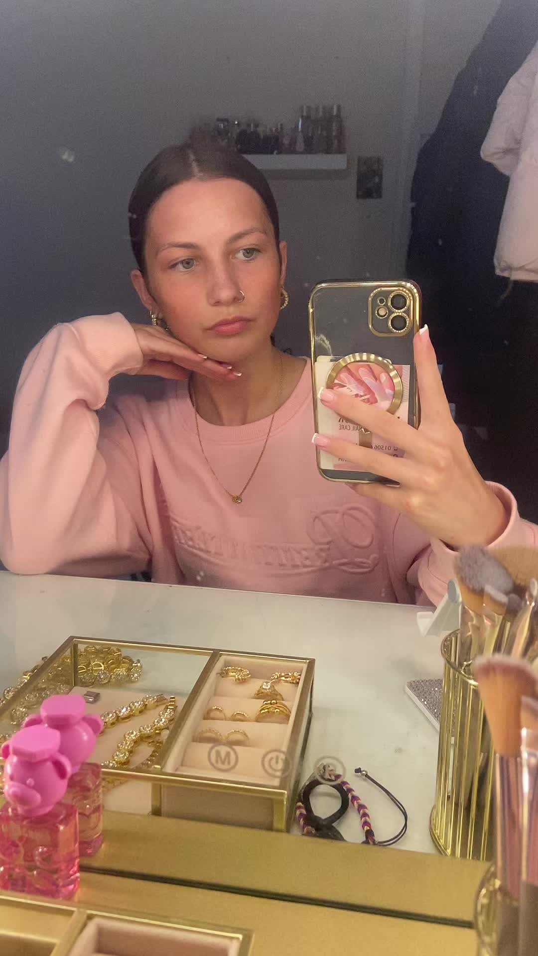@SOPHIE ROSE