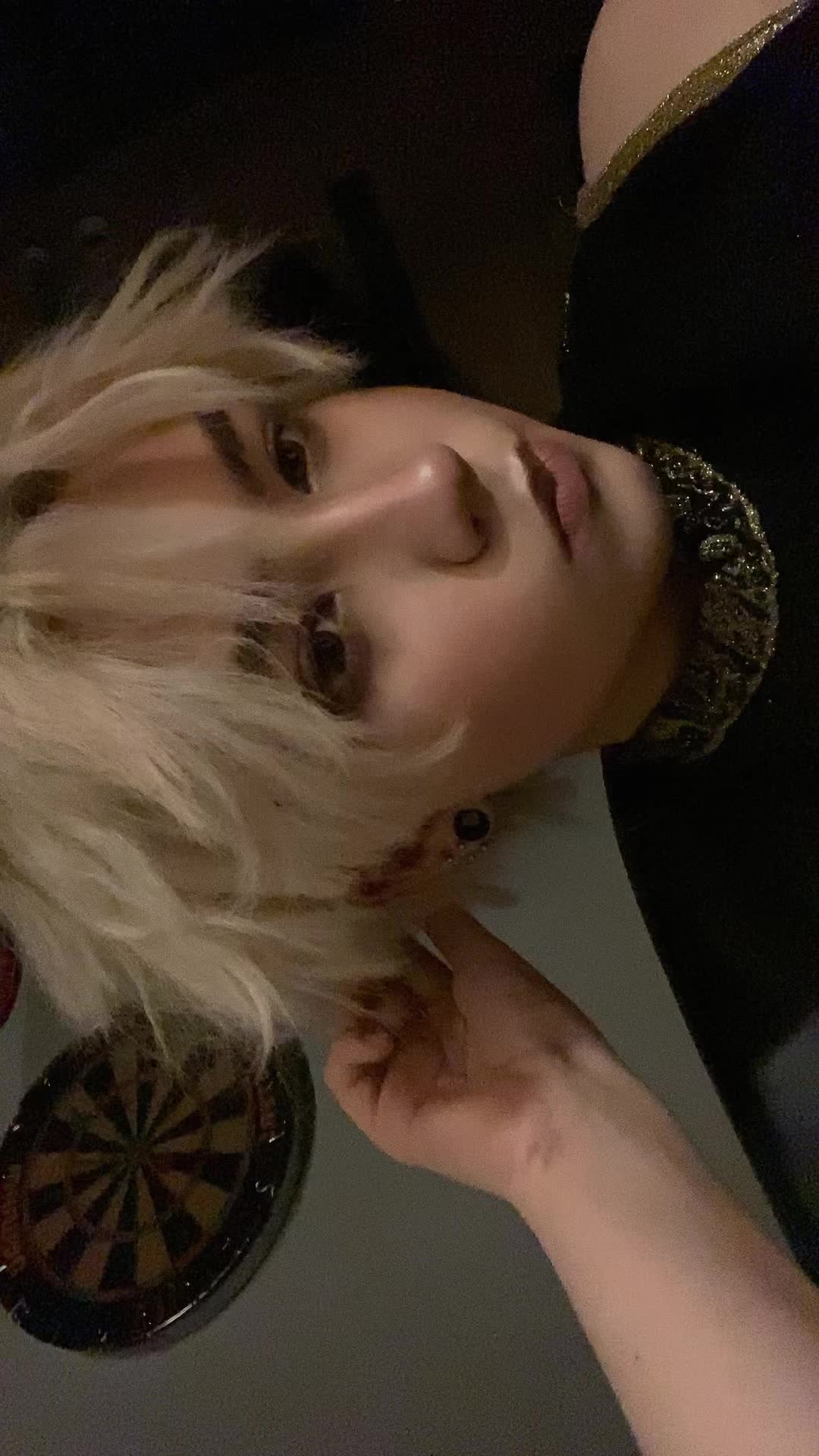 @nikk .-.
