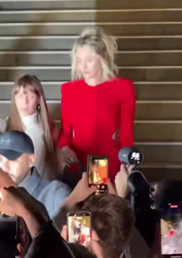 @paris.jackson24