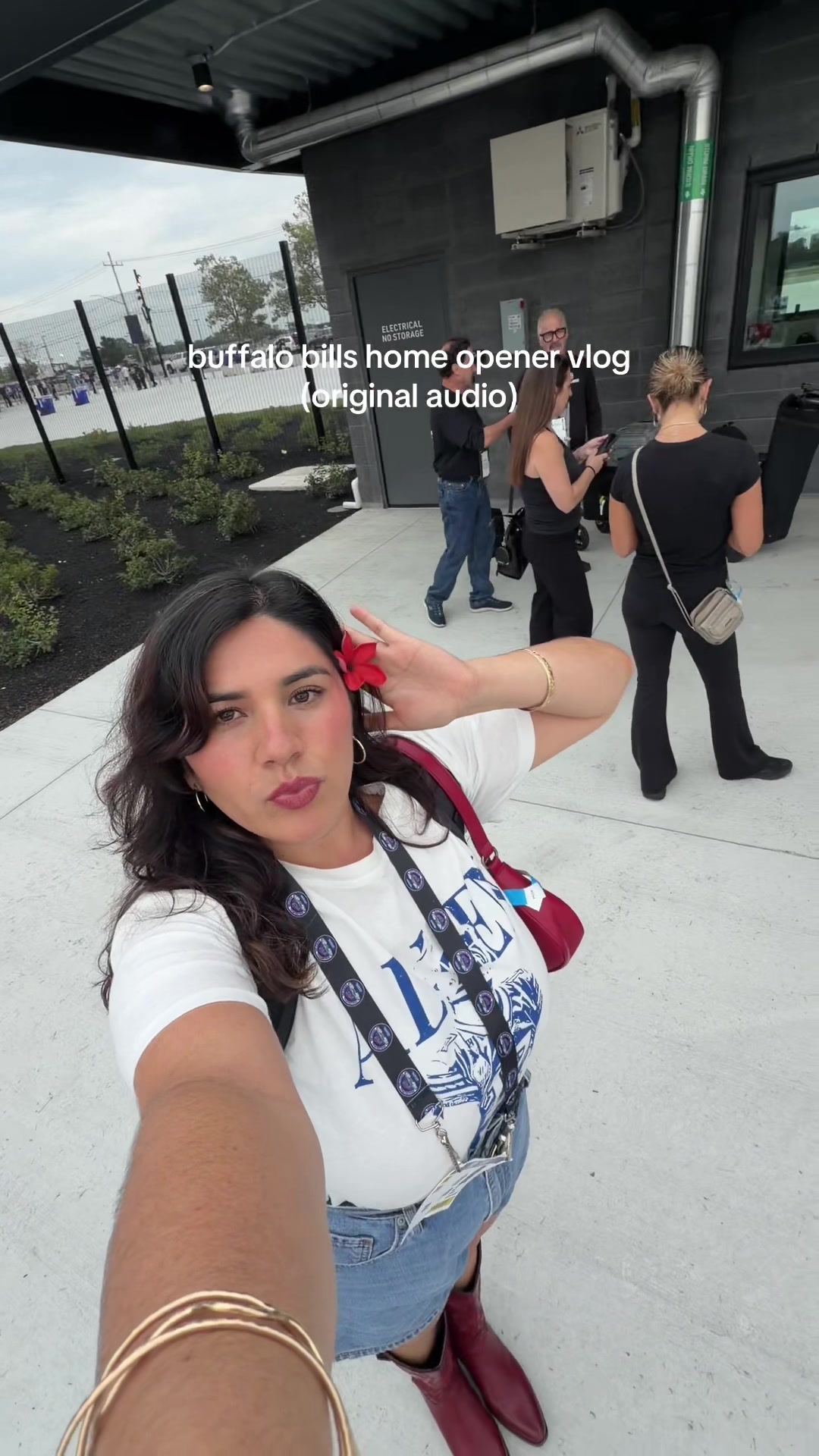 @laurena