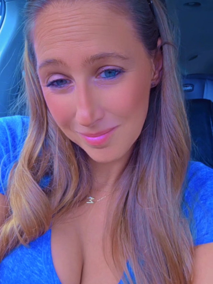 @momwifequeen22