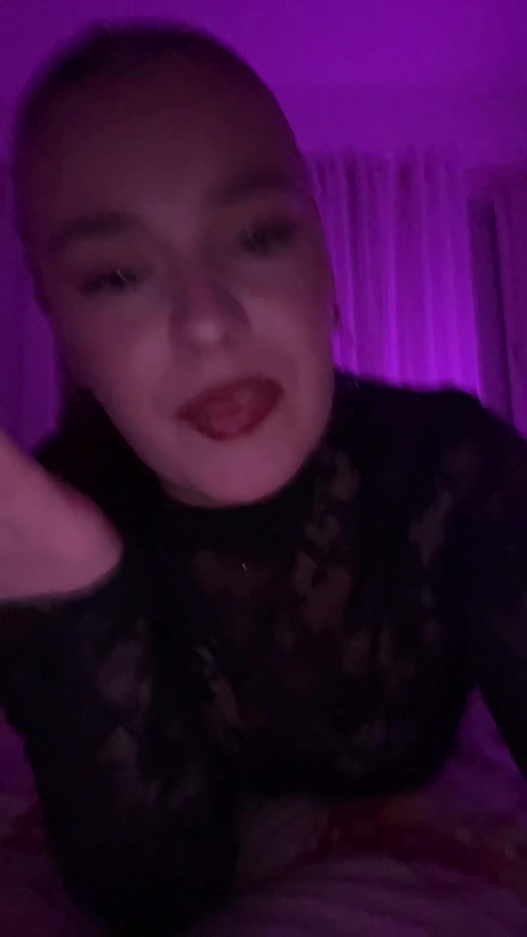 @fiona.evn