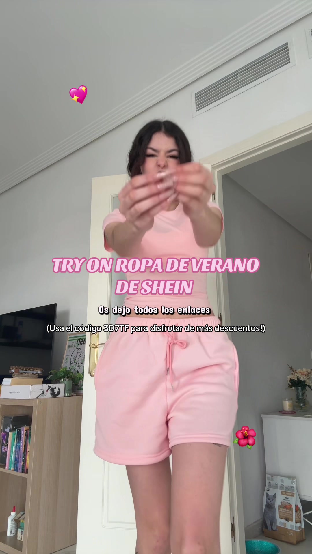 @minadamnnailz