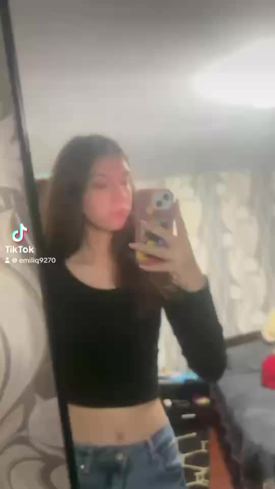 @Poli