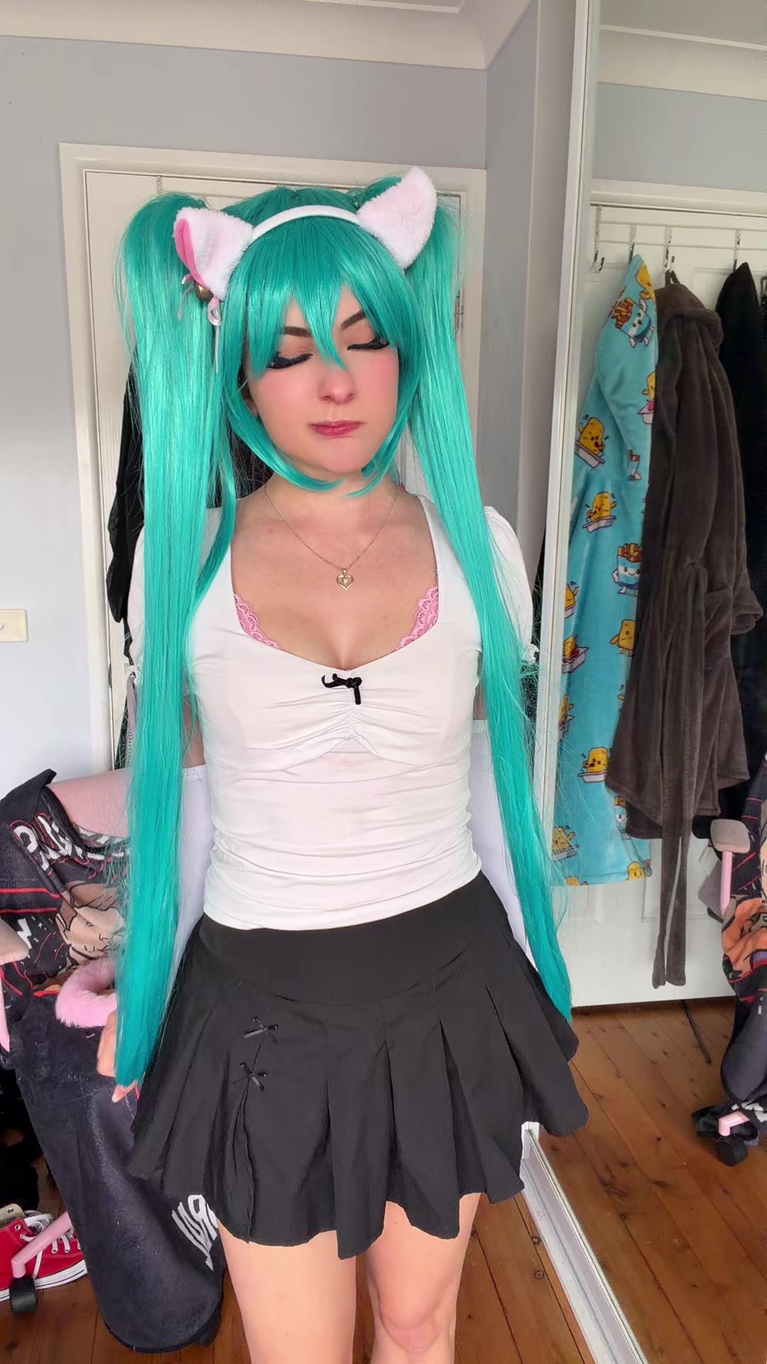 @Minacakes_12