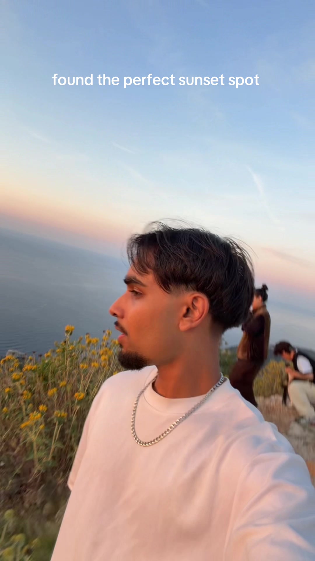 @Dhilz💫