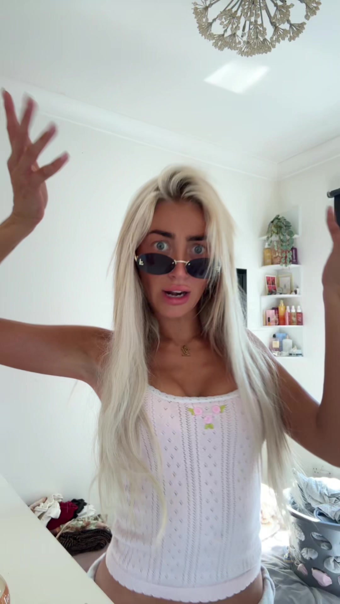 @laurenvinee