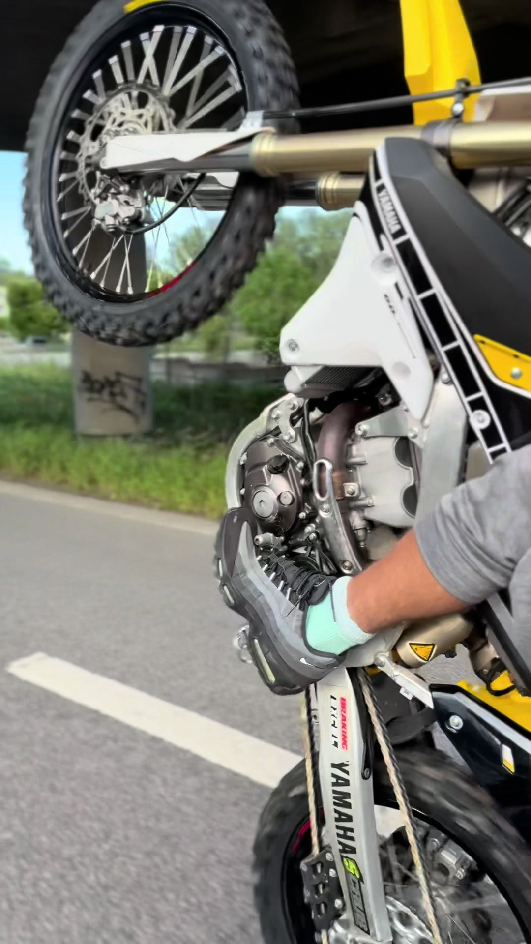 @2StrokeTomo