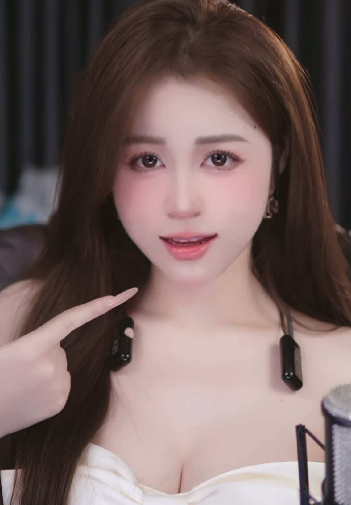 @HO&Agrave;NG AN CAO 💫