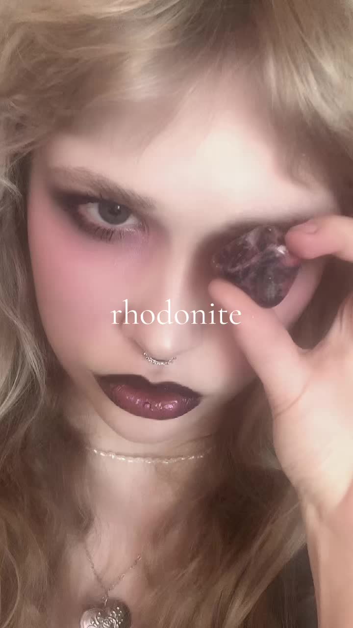 @𝐊𝐥𝐚𝐫𝐚 ☮︎‧₊ ♪˚⊹