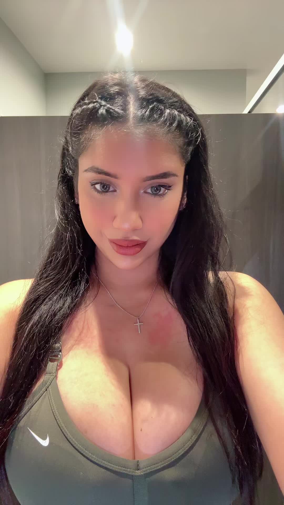 @user13160344798