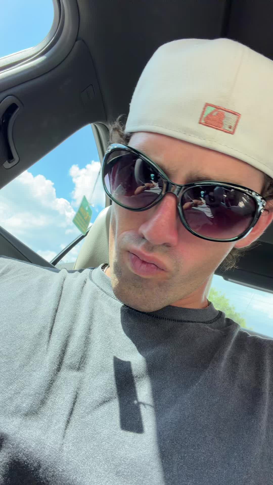 @Starvemax