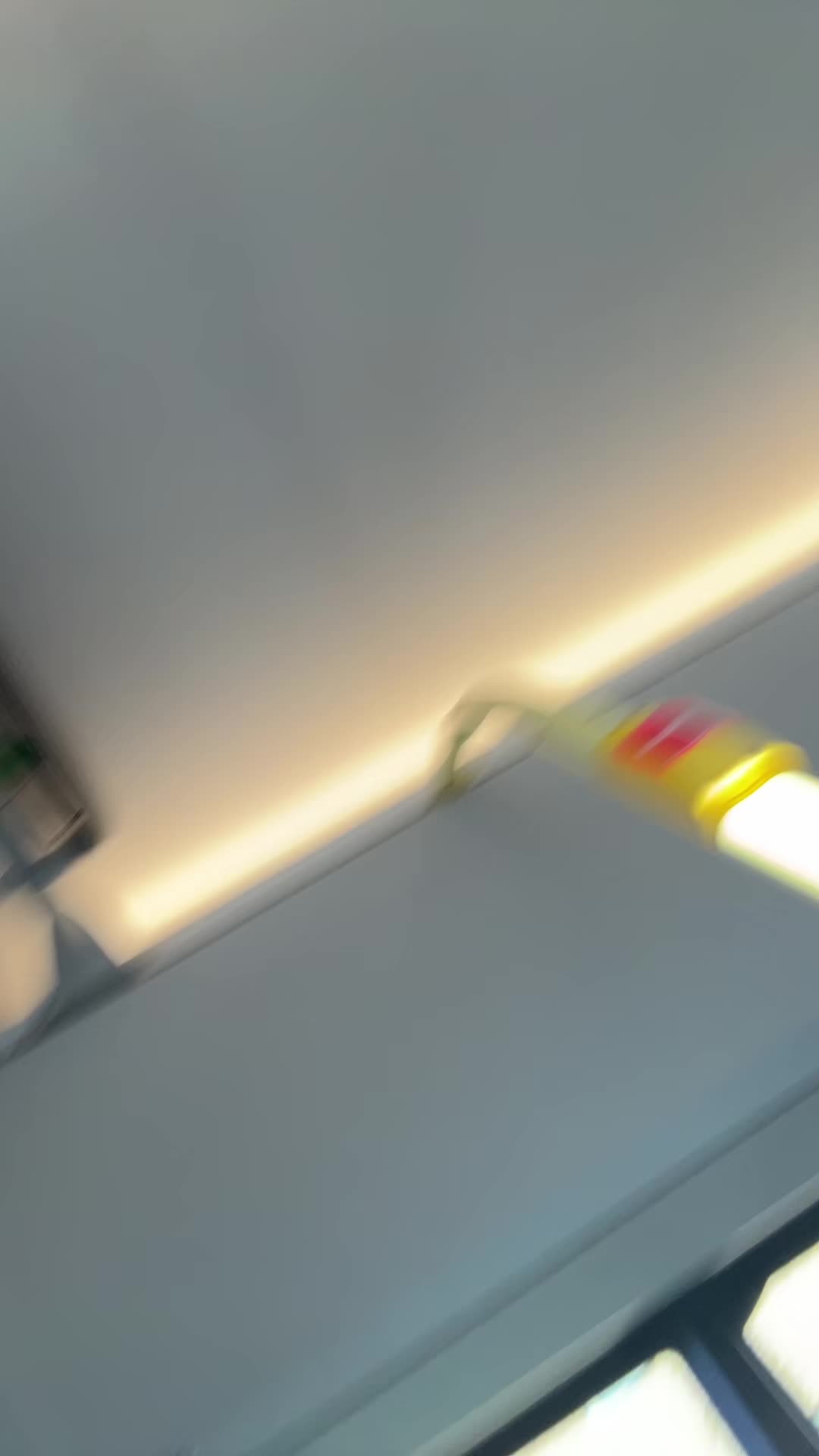 @𝒩