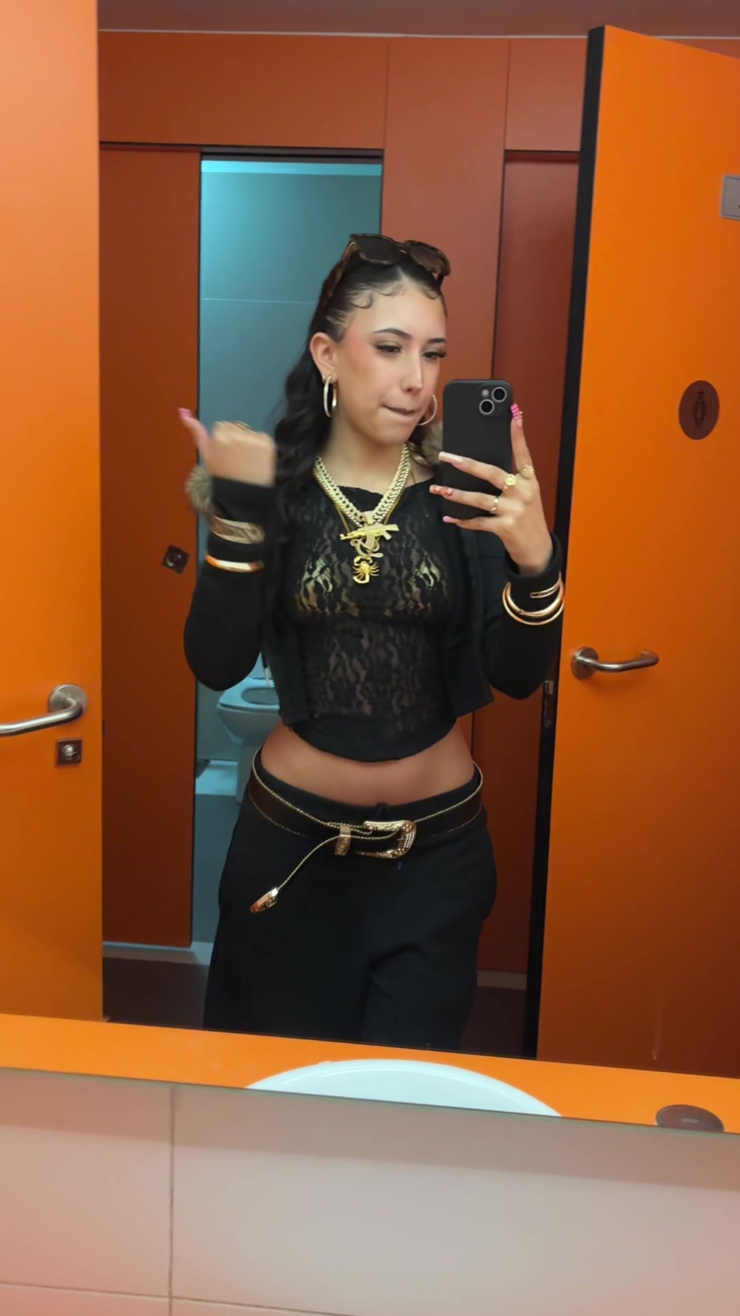 @𝒯𝒽𝑒𝑅𝑒𝒶𝓁𝒟𝒾𝓋𝒶💋
