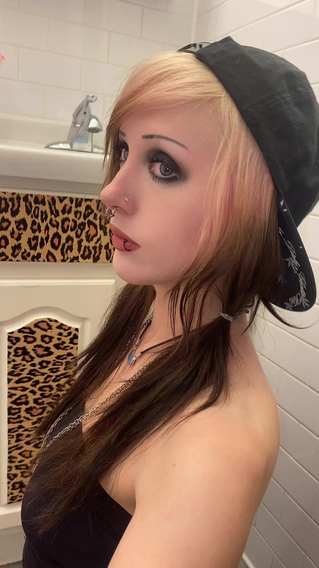 @emoemmz