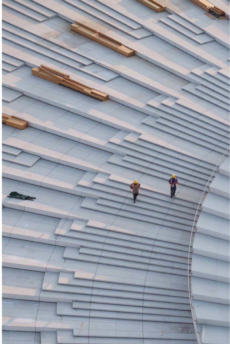@dezeen