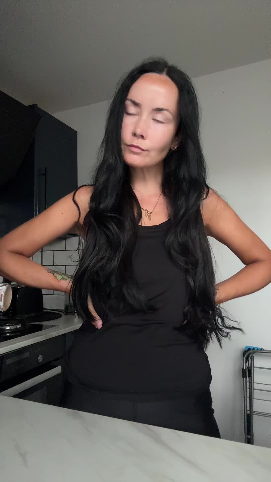 @Sabrinakinsella
