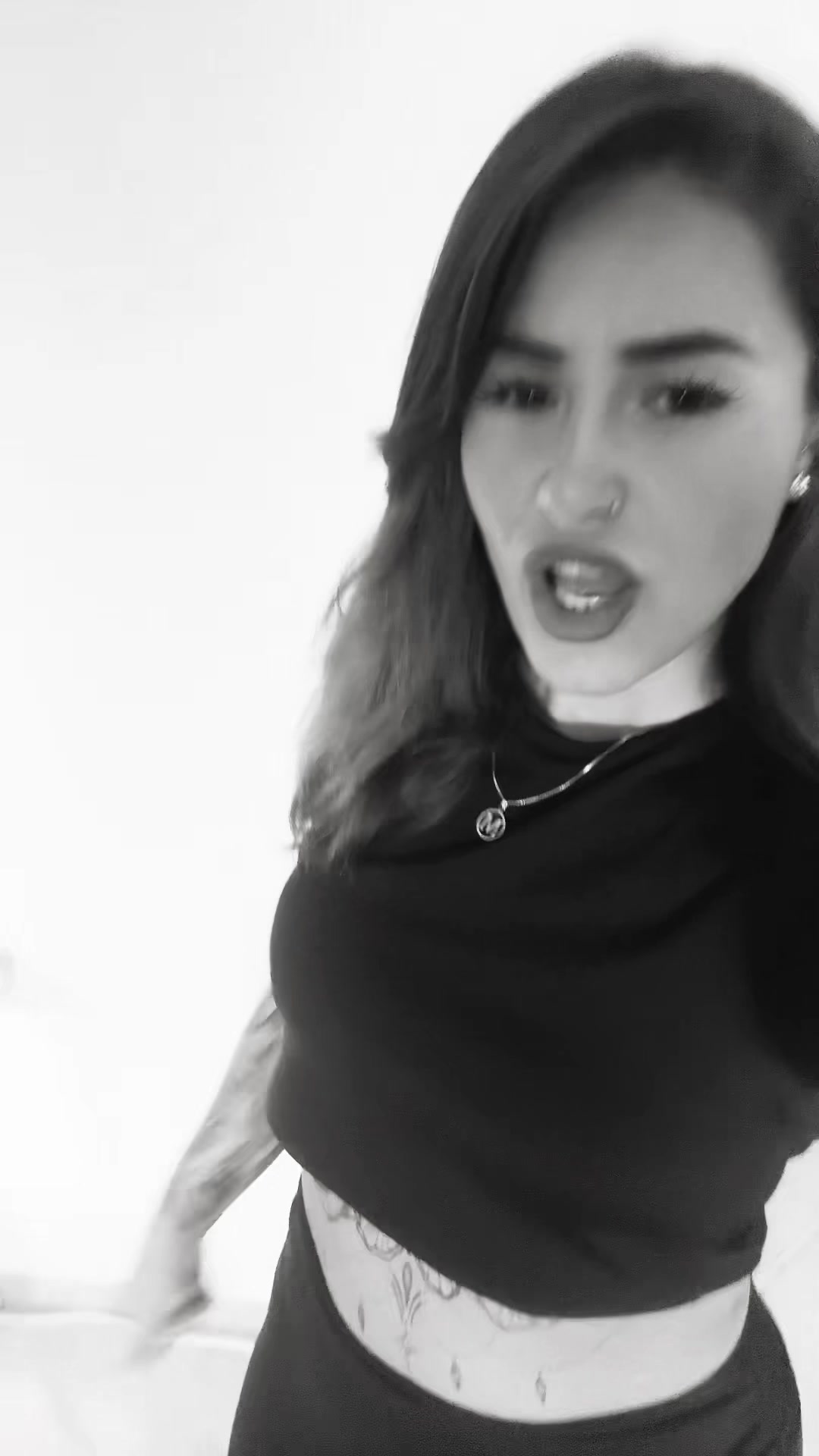 @๐๐ฆ๐ฏ๐ข๐ฉ๐ฆ๐ซ๐ก๐ ๐