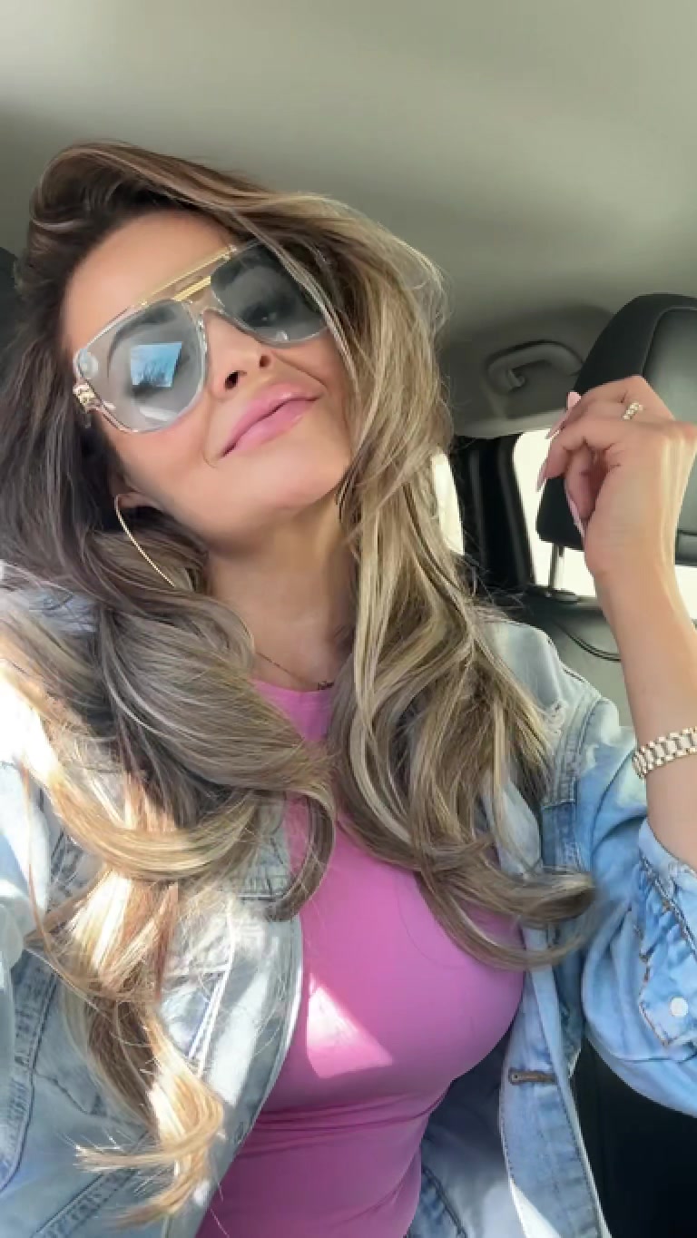 @Virtualna Diva