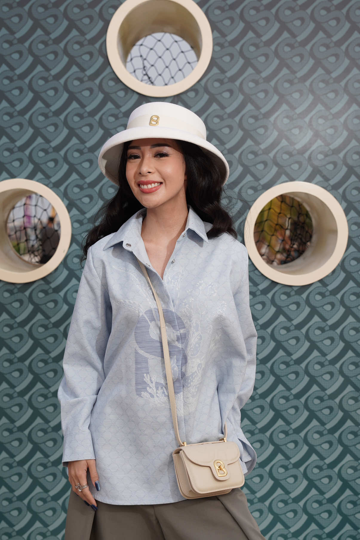 @Buttonscarves