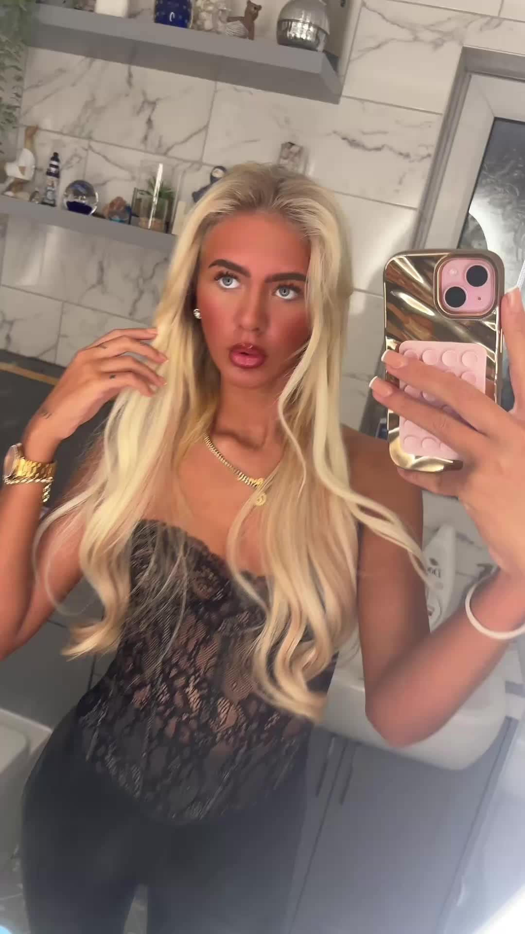 @𝓐𝓵𝓪𝓷𝓷𝓪 𝓛𝓮𝓪𝓱