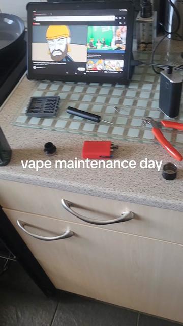 @thelonevapor