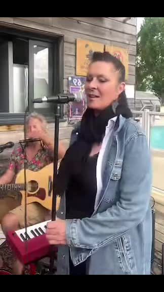 @Un ange o soleil chanteuse 🎼