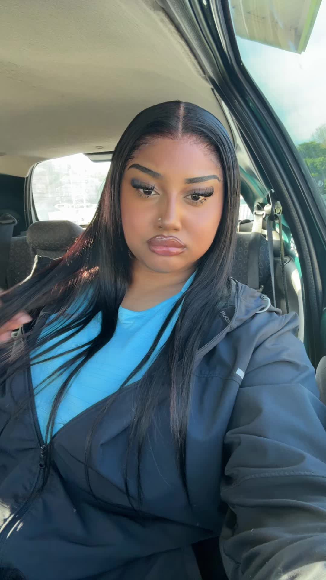 @lallyaaaaaa