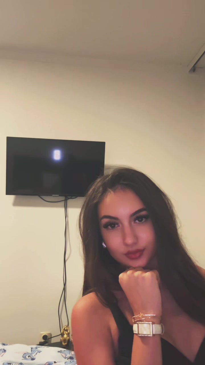 @ℳ𝒶́𝒿ℯ𝓇 𝒵𝓊𝓁ℯ𝒿𝓀𝒶