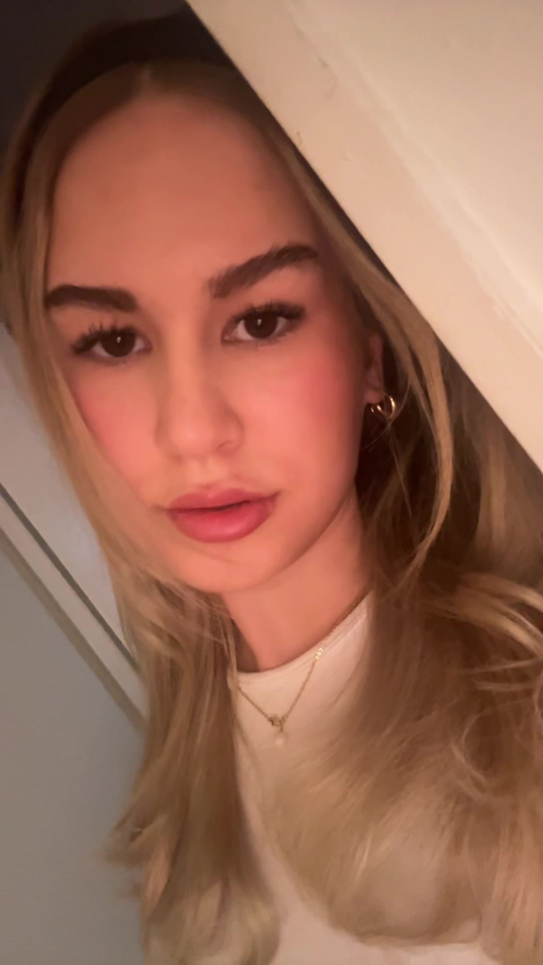 @𝙰𝙼𝚈