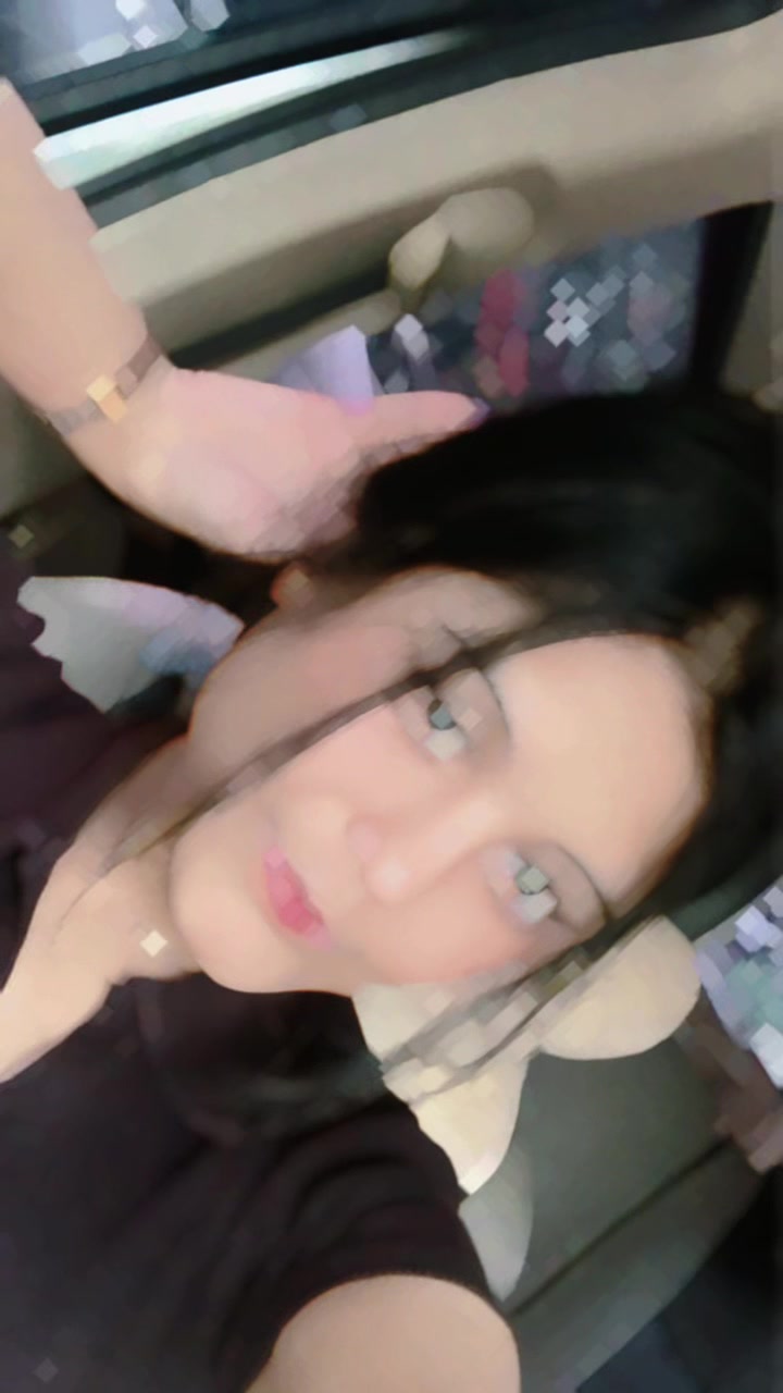 @MissDellaaaa