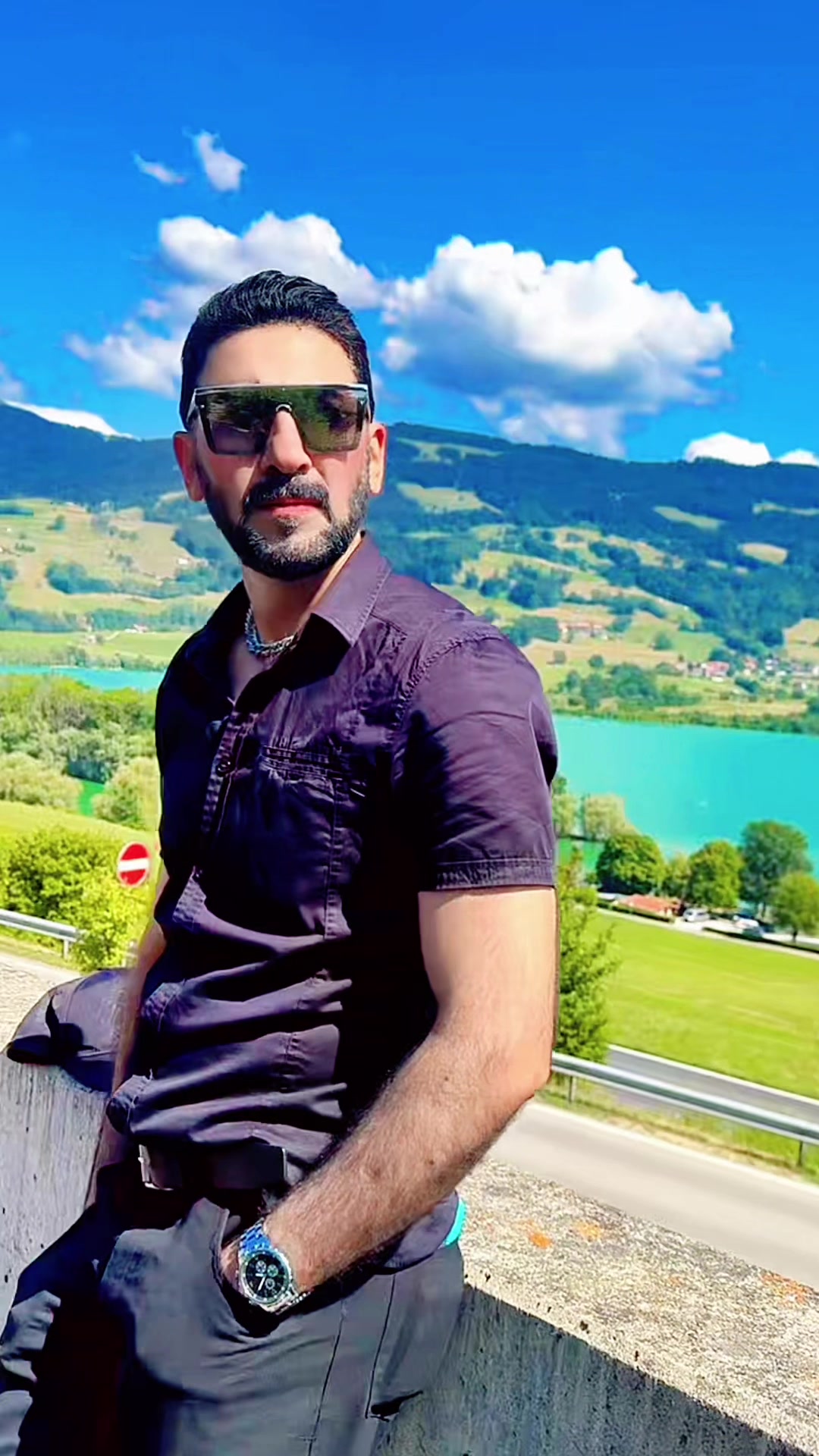 @Faiq Dar🇨🇭
