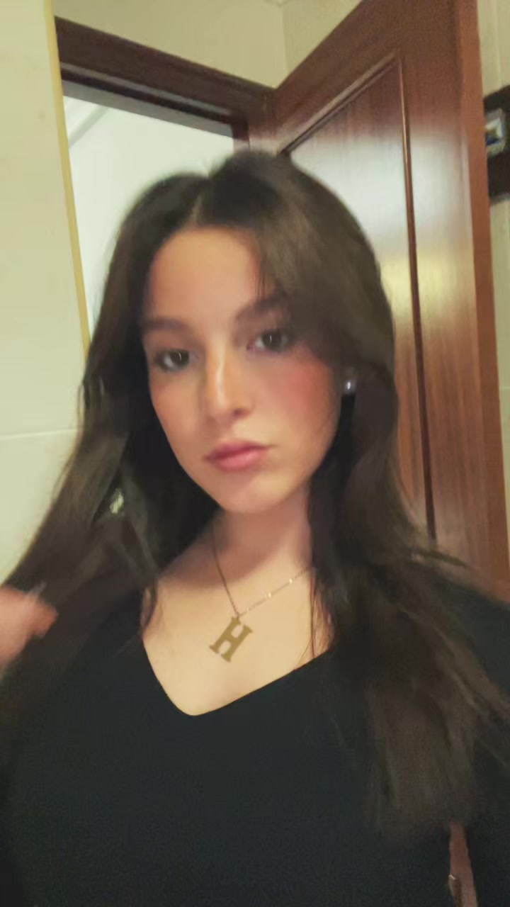 @helenasainzz