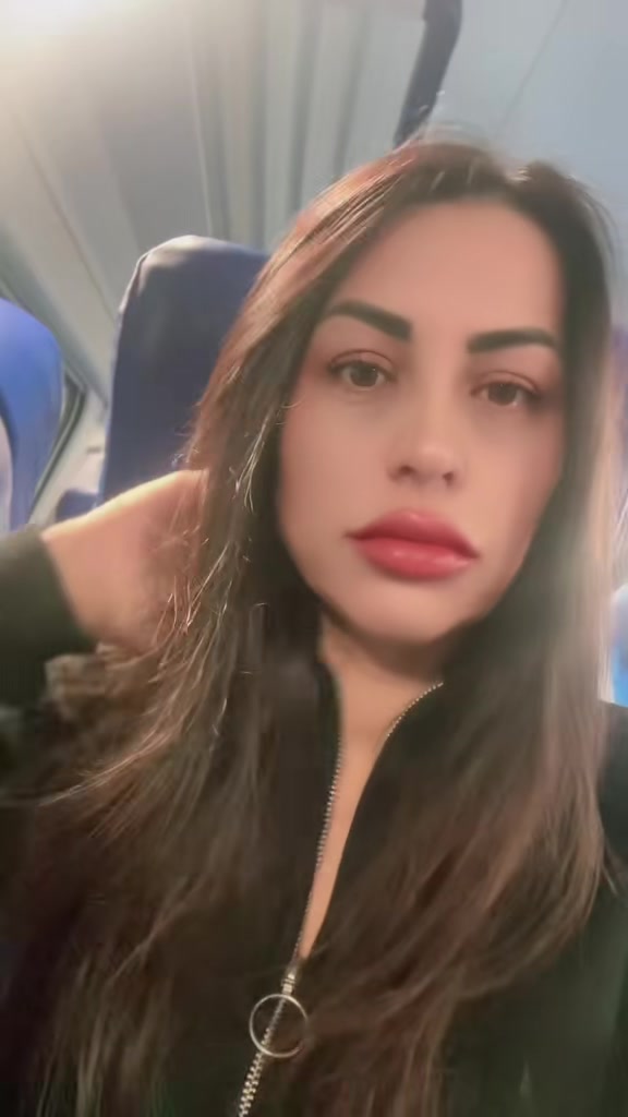 @Desyreal10