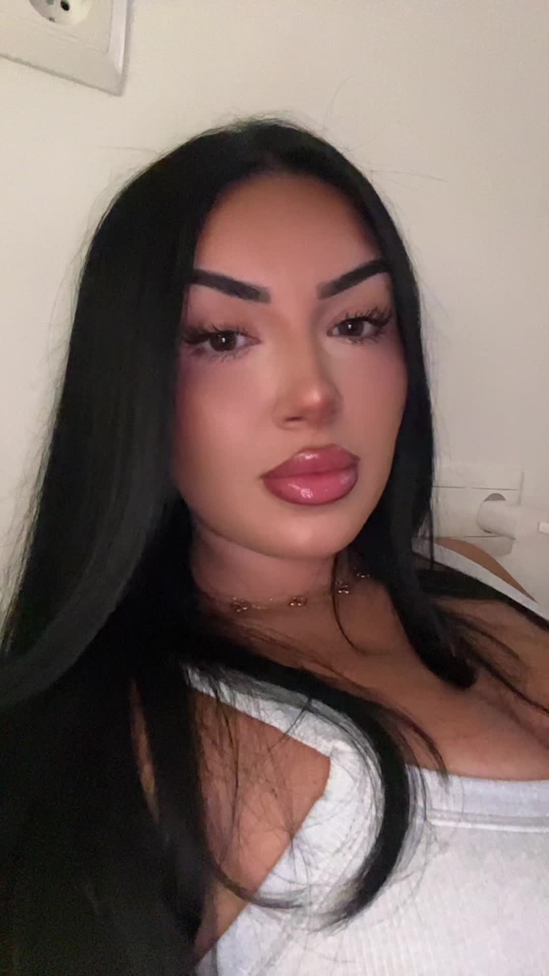 @sheilatrs