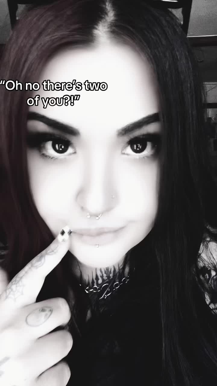 @𝕷𝖎𝖛𝖎𝖓𝖌𝕯𝖊𝖆𝖉𝕲𝖎𝖗𝖑🖤
