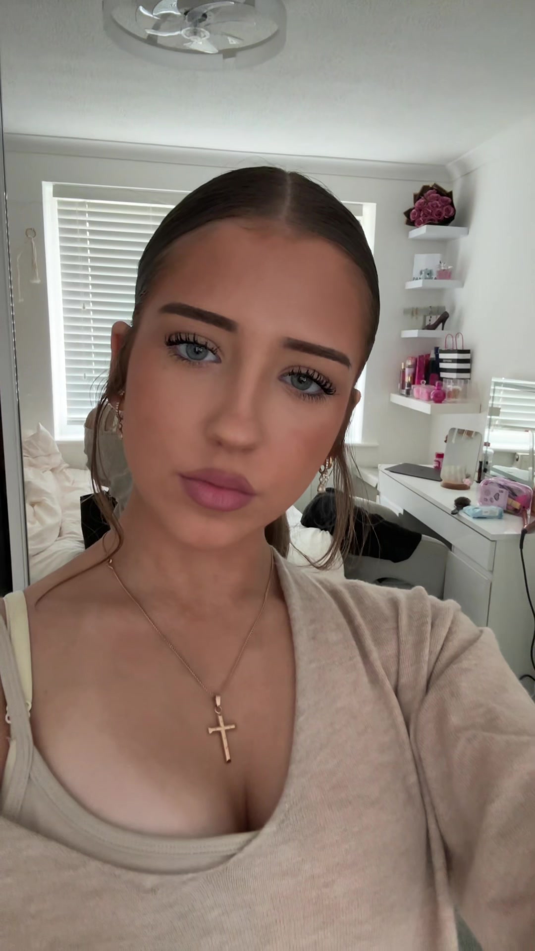 @𝐤𝐢𝐧𝐚.