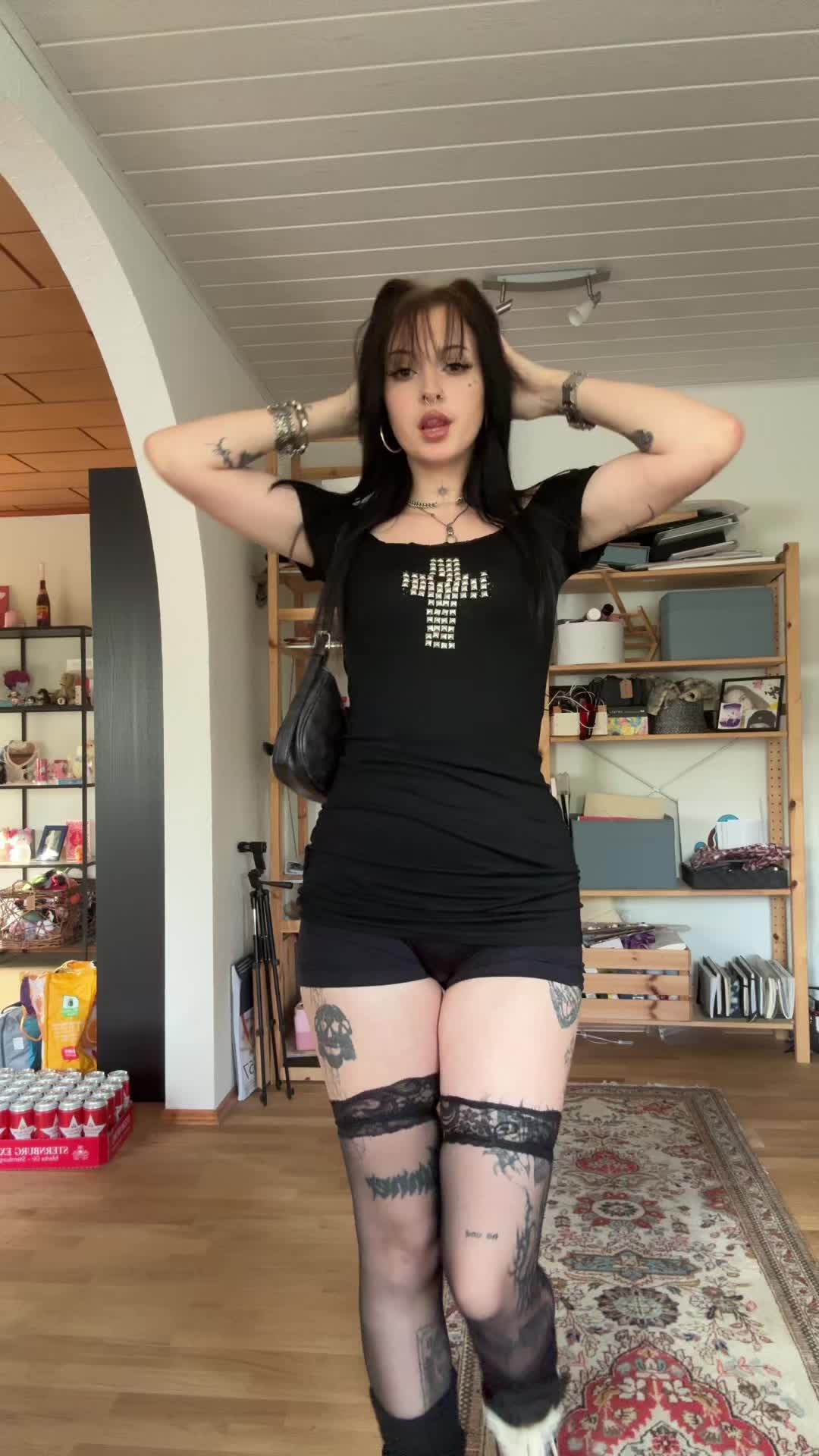 @t3arless_
