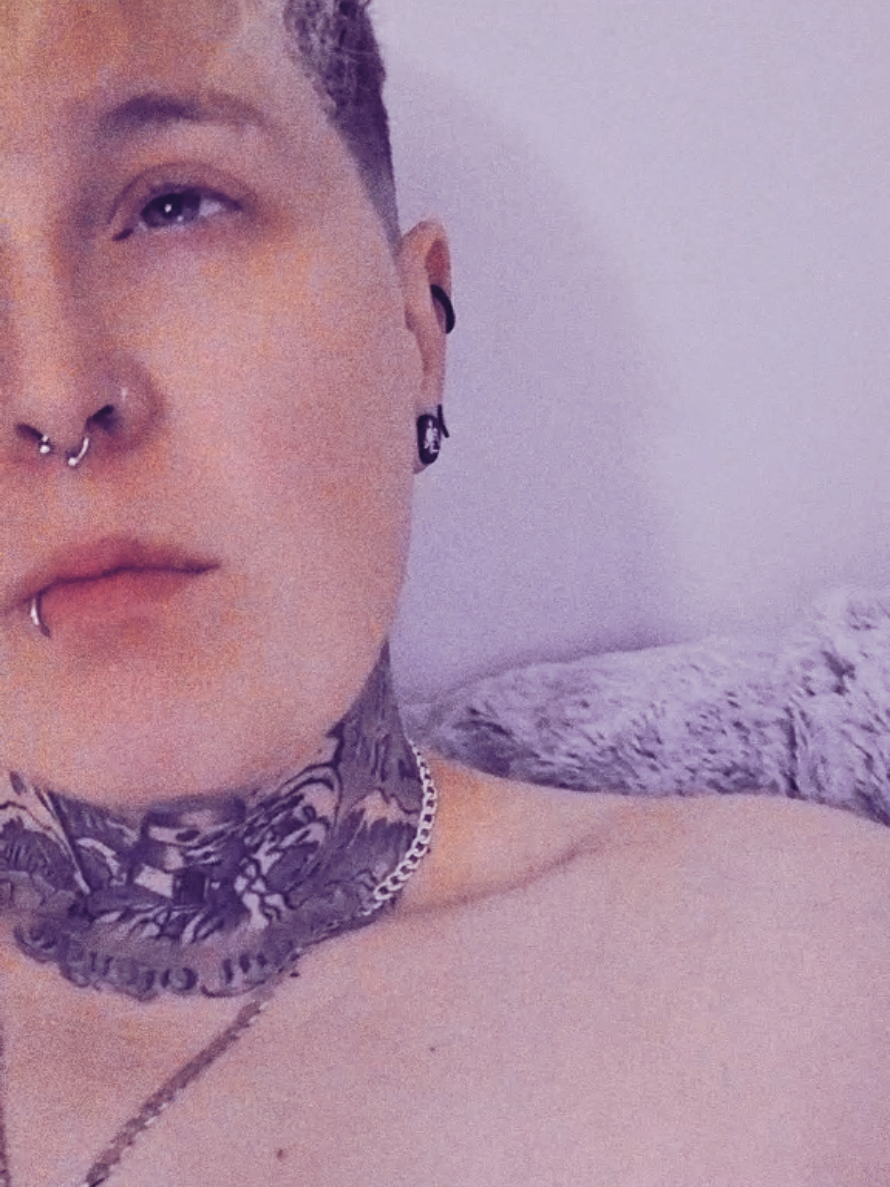 @𝚃𝚊𝚢𝚝𝚘𝚗'♡